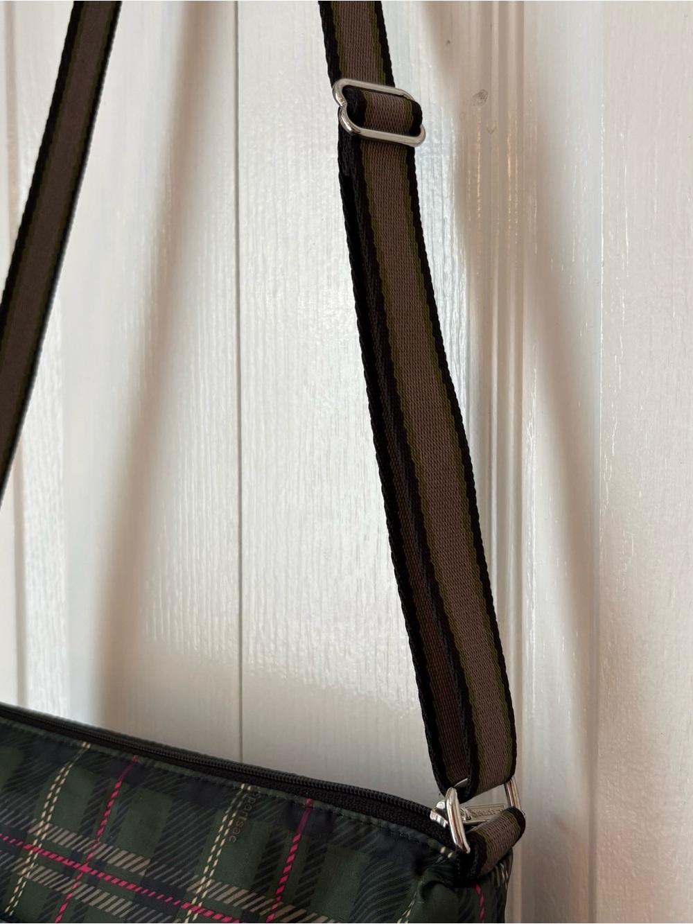 LeSportsac Plaid Crossbody 💚🤎 - Picture 4 of 5